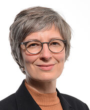 Dr. Maria Kreiner Portrait von Dr. Maria Kreiner